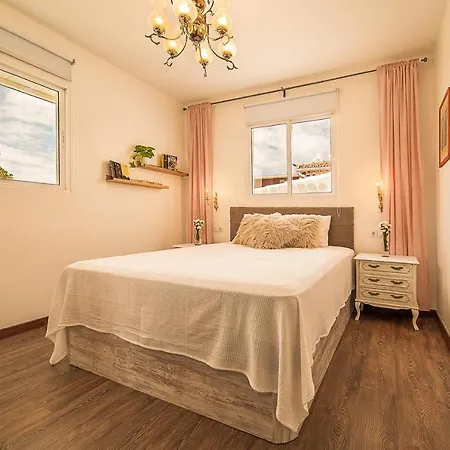 Catart Home Costa Adeje - Near Siam Park - Private Heated Pool بيت للعطل أذيخي