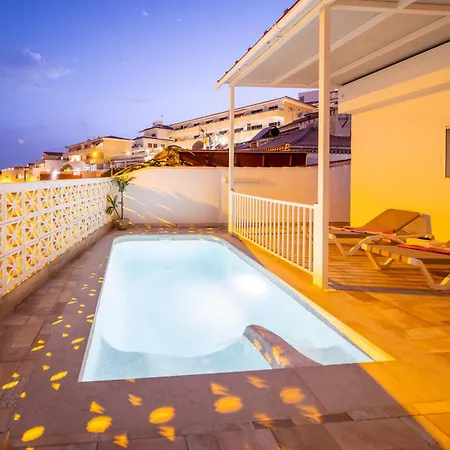 Catart Home Costa Adeje - Near Siam Park - Private Heated Pool بيت للعطل أذيخي